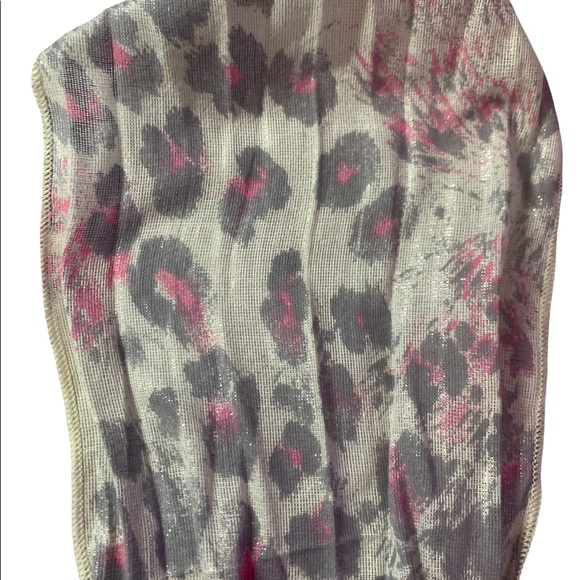 Cheetah Print Scarf, Pink and Grey, Sparkly - Picture 4 of 4